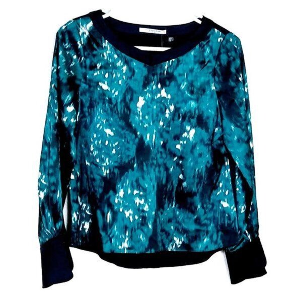 T Tahari Thanielle Watercolor Pattern Blouse in Zenith Blue Size Petite Small - Picture 2 of 10